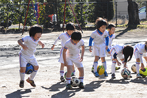 サッカークラス開講