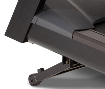 最大傾斜20％のインクラインは本格的な上り坂トレーニングを可能にしました。