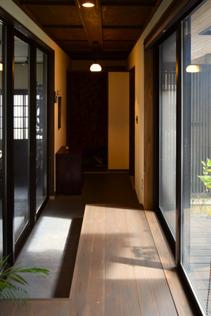 玄関から素敵なW様邸